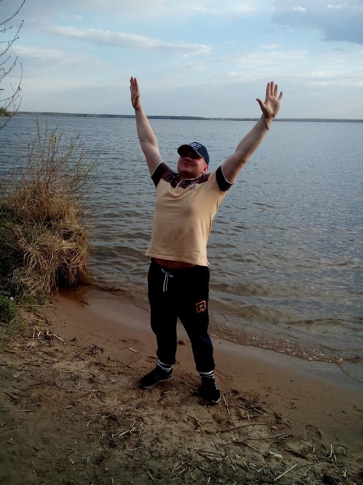  29832075  Stas, 35 ,    