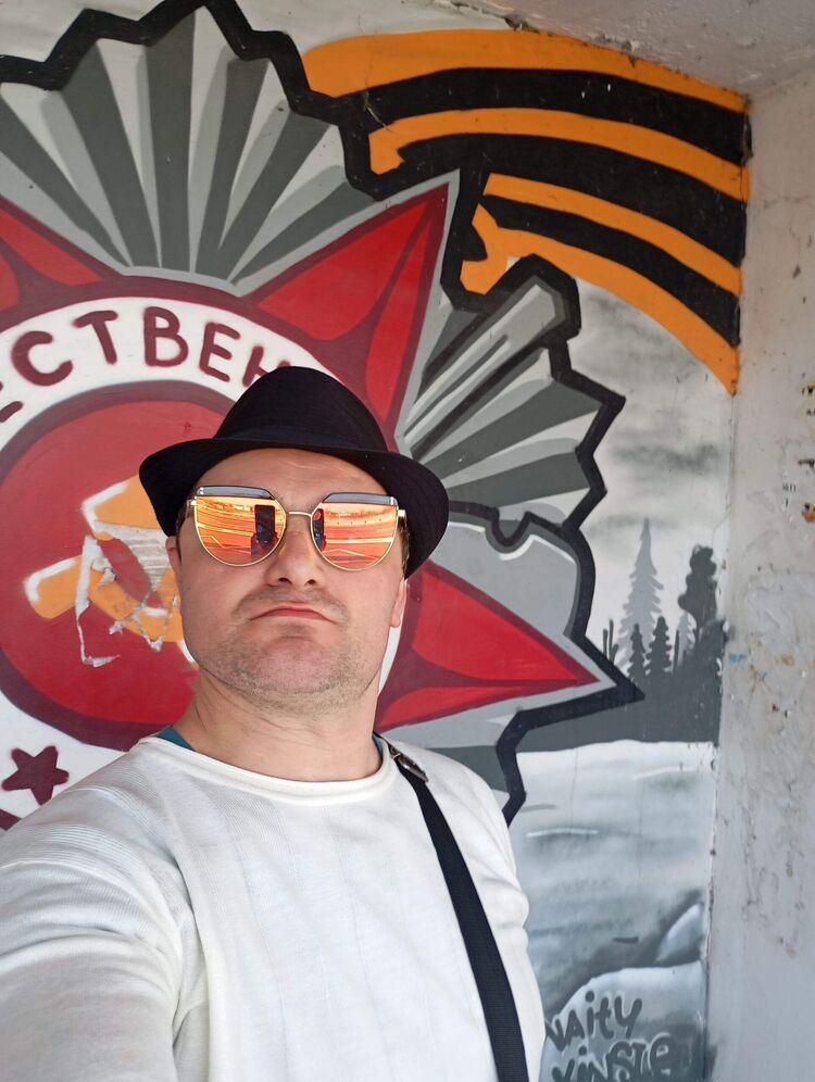  ,   Oleg, 46 ,   ,   , c , 