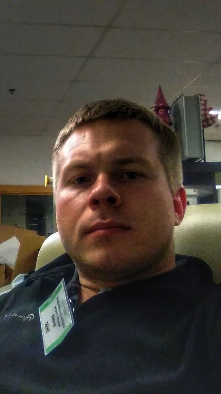  44667725  John, 34 ,    