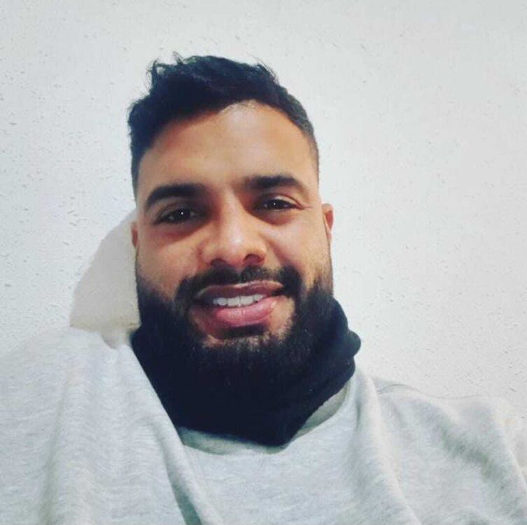  49168925  Jean Olivero, 31 ,    Alacant