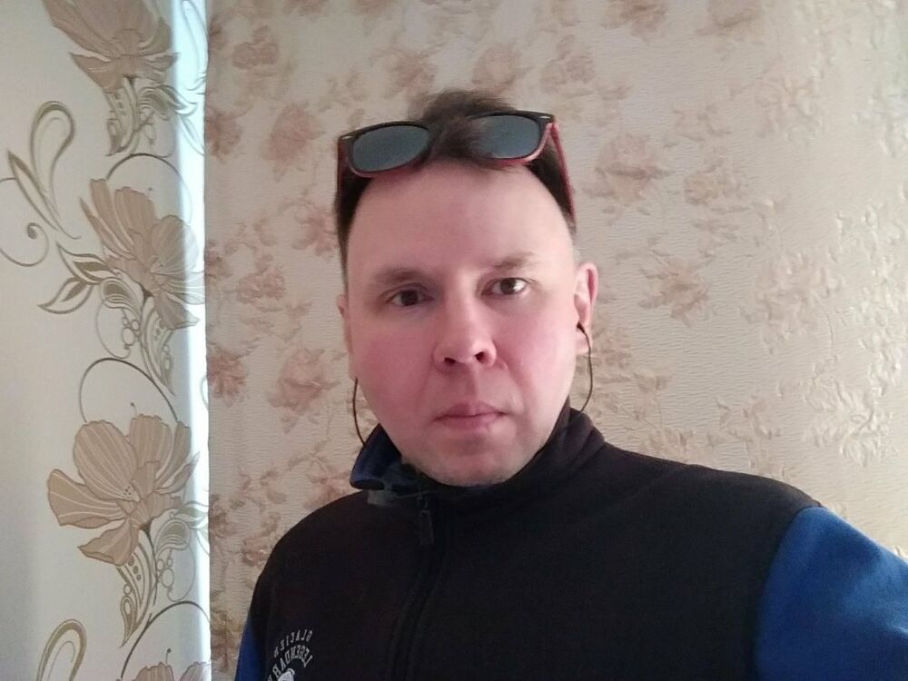  18298095  , 53 ,    