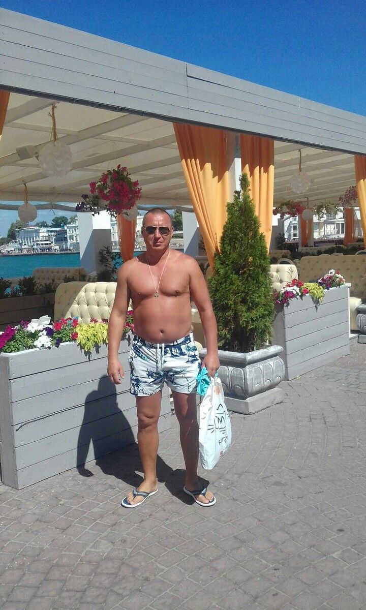  ,   Nik, 52 ,   ,   , c 