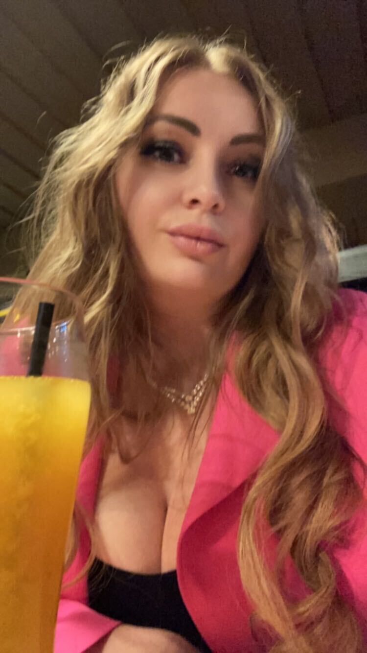 ,   Helen, 31 ,   