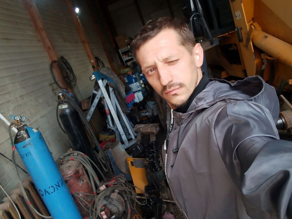  44370335  Rj_Makc, 37 ,    