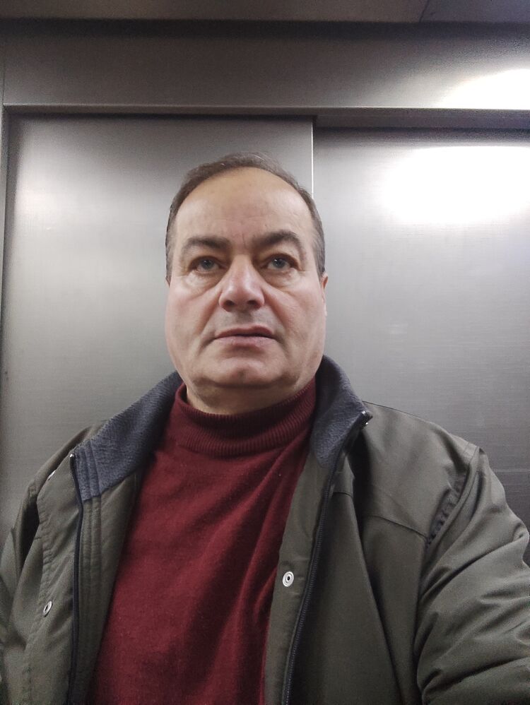  43338735  Sedat, 54 ,    