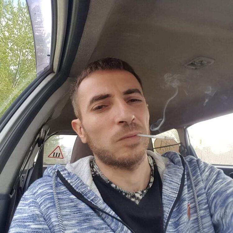  24652015  Davit, 28 ,    