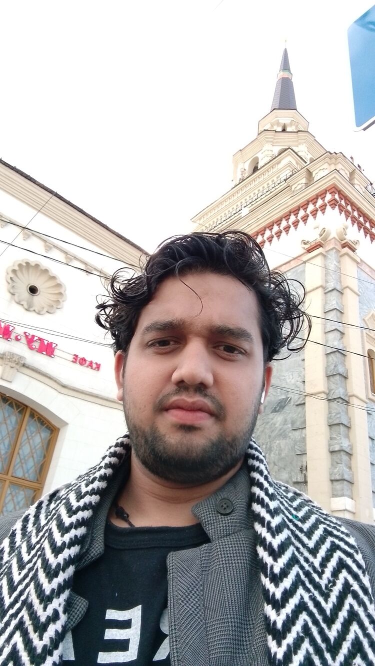  44290665  Nijam, 28 ,    