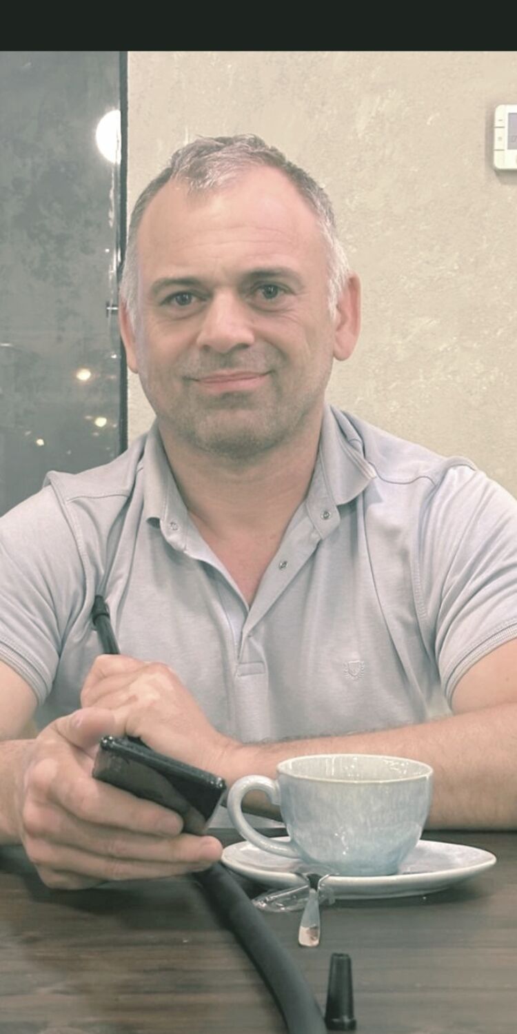  53108845  , 46 ,    