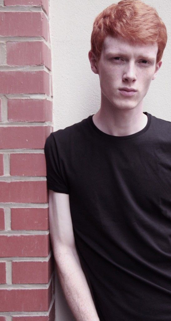  36770085  Levin, 35 ,    