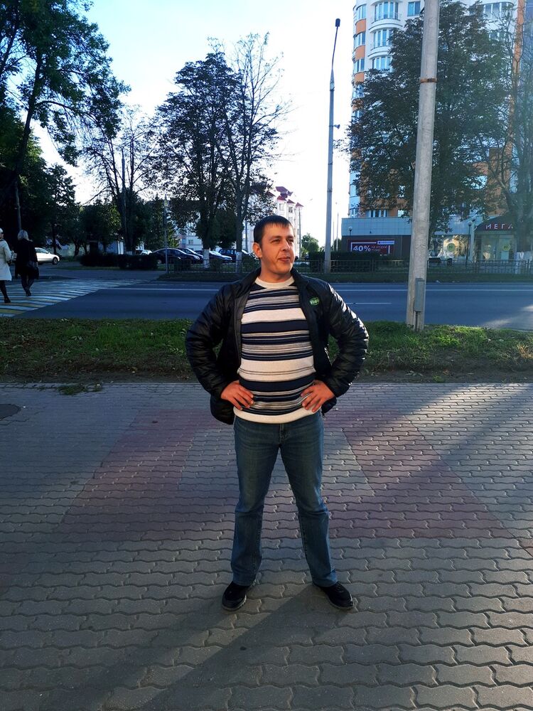  16746665  DENIS, 43 ,    