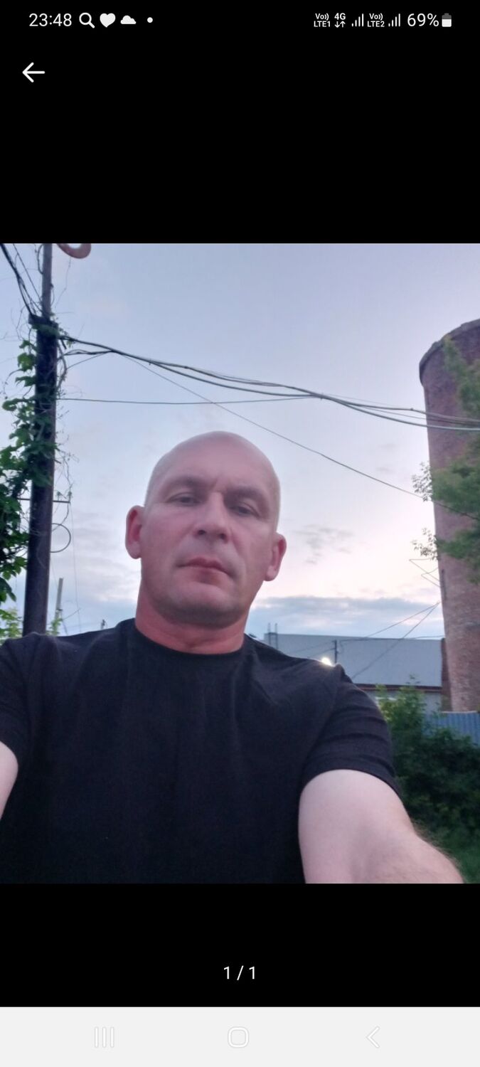  52158245  , 48 ,    