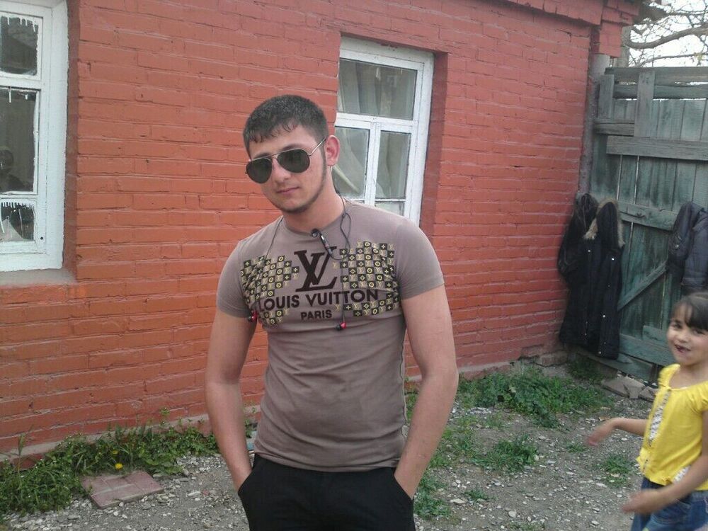  49036055  Alex, 30 ,    