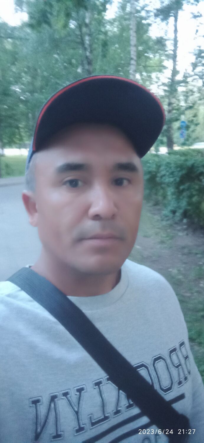  35463125  Akmal, 44 ,    
