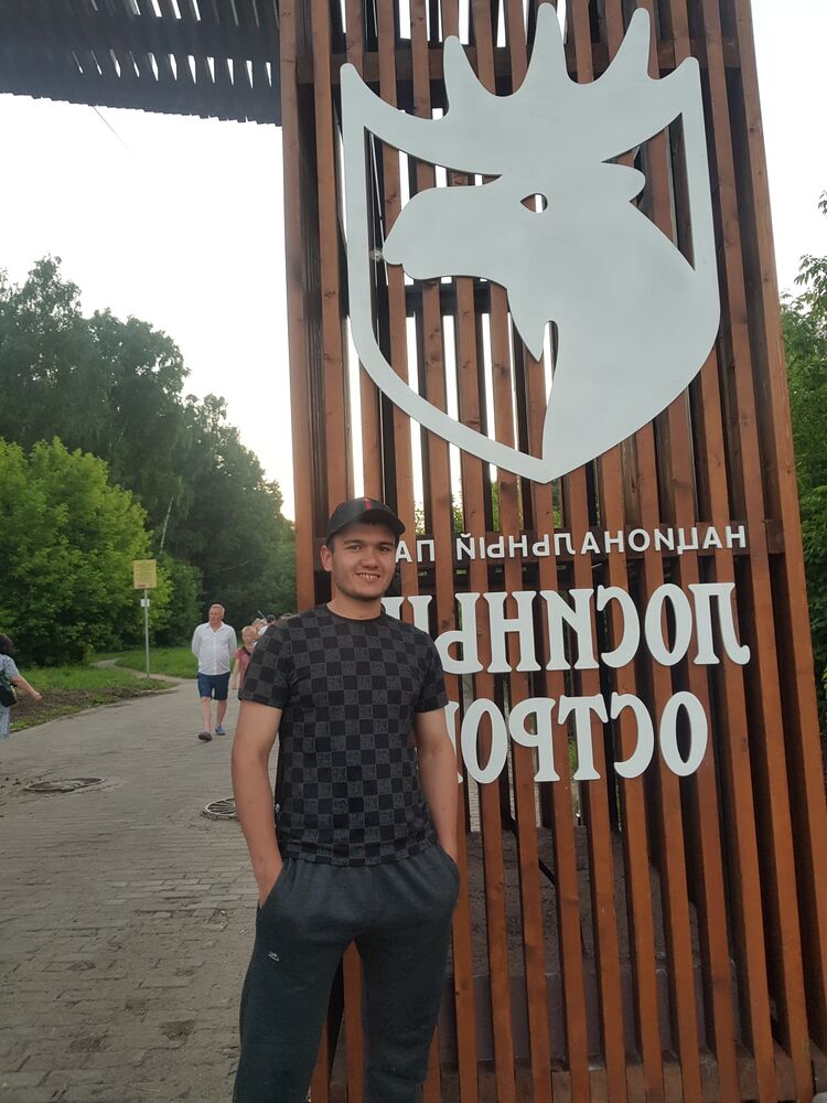  27474535  Muhammad, 28 ,    