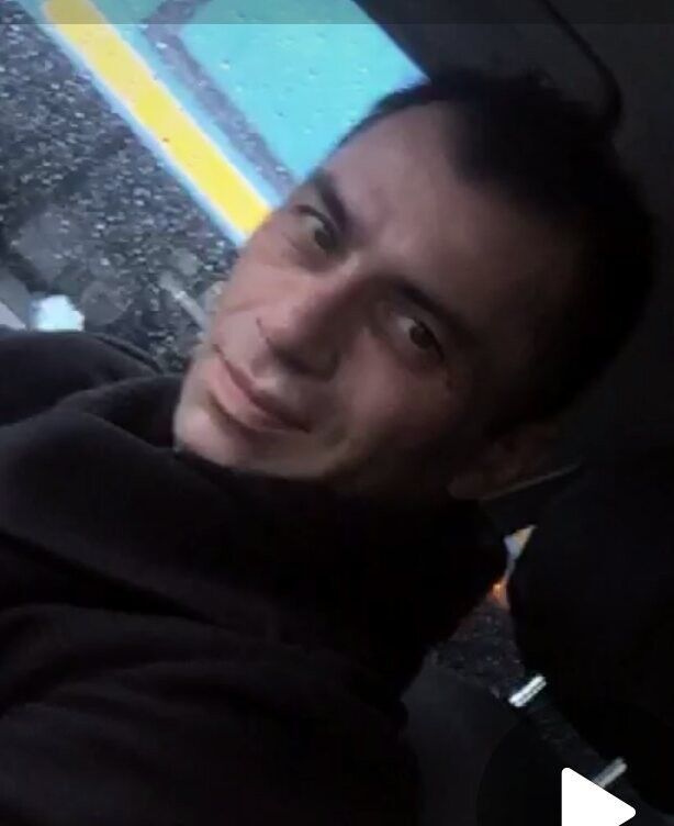  ,   Tomas, 44 ,   ,   , c 