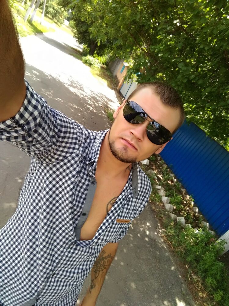  12791425  Ivan, 32 ,    