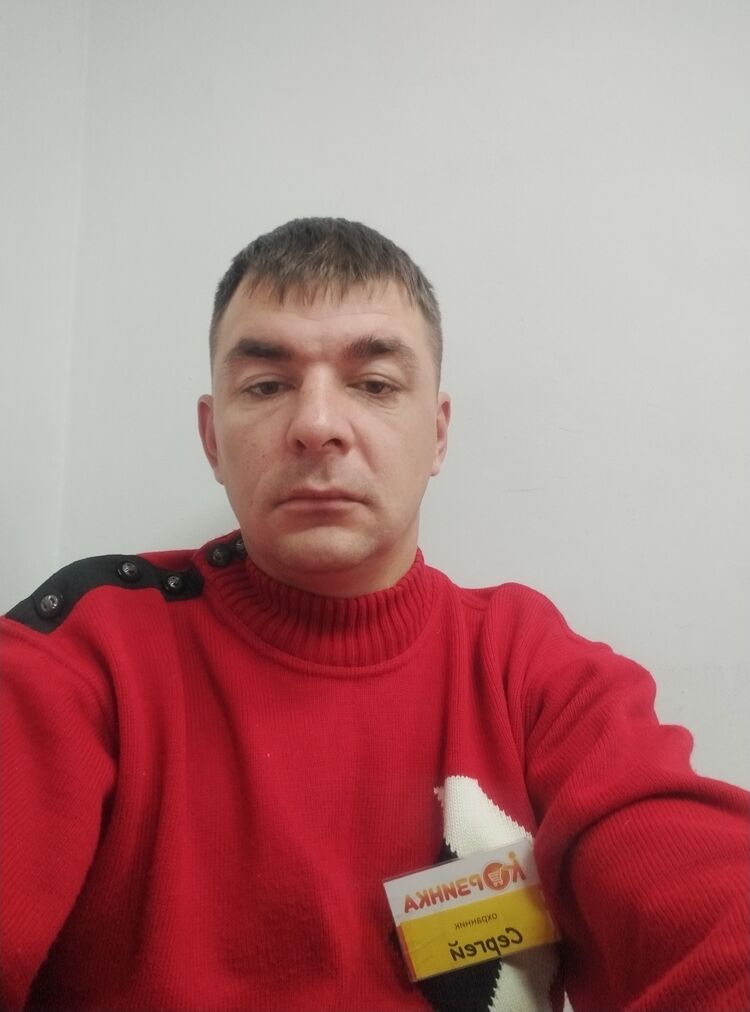  46517945  , 31 ,    