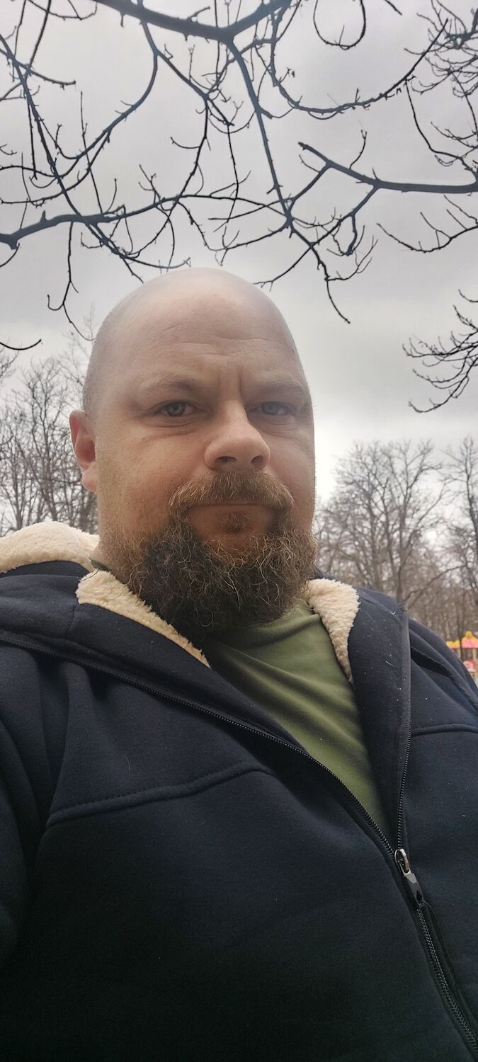  ,   Denis, 41 ,   ,   , 