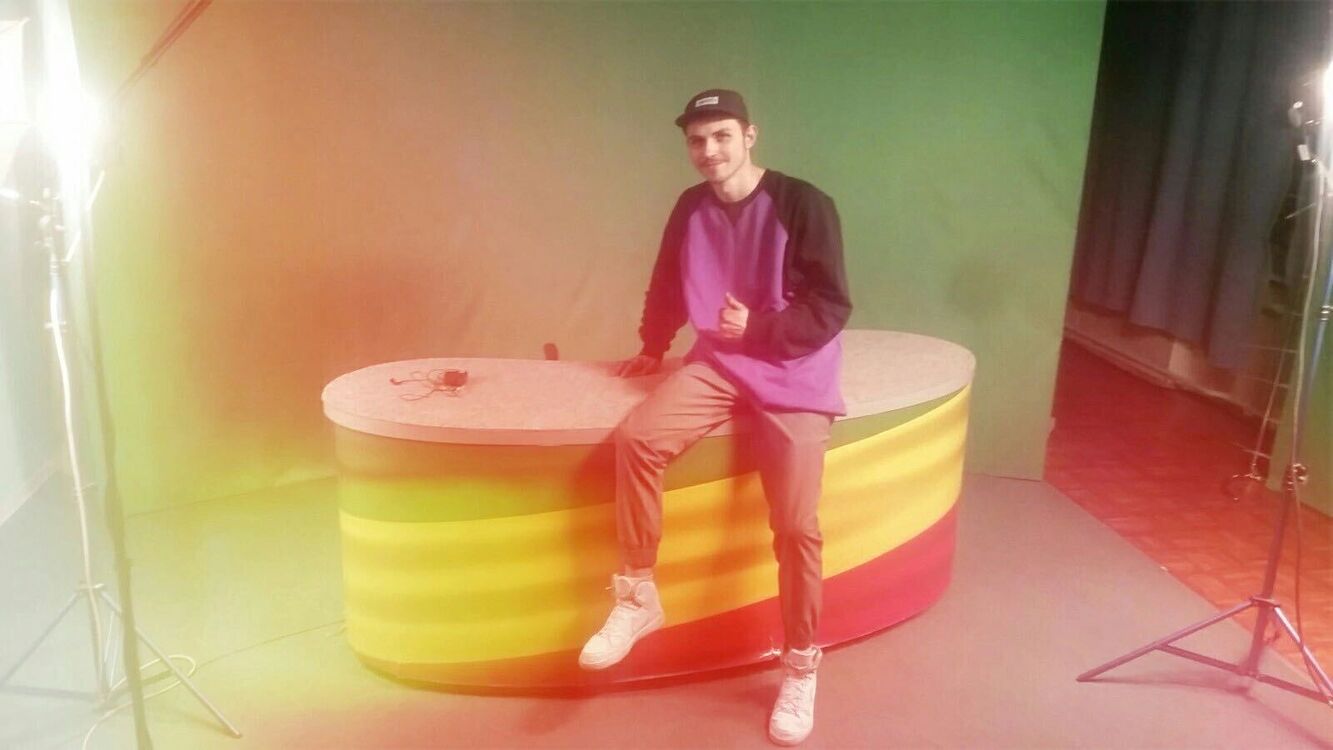  38637125  , 28 ,    -