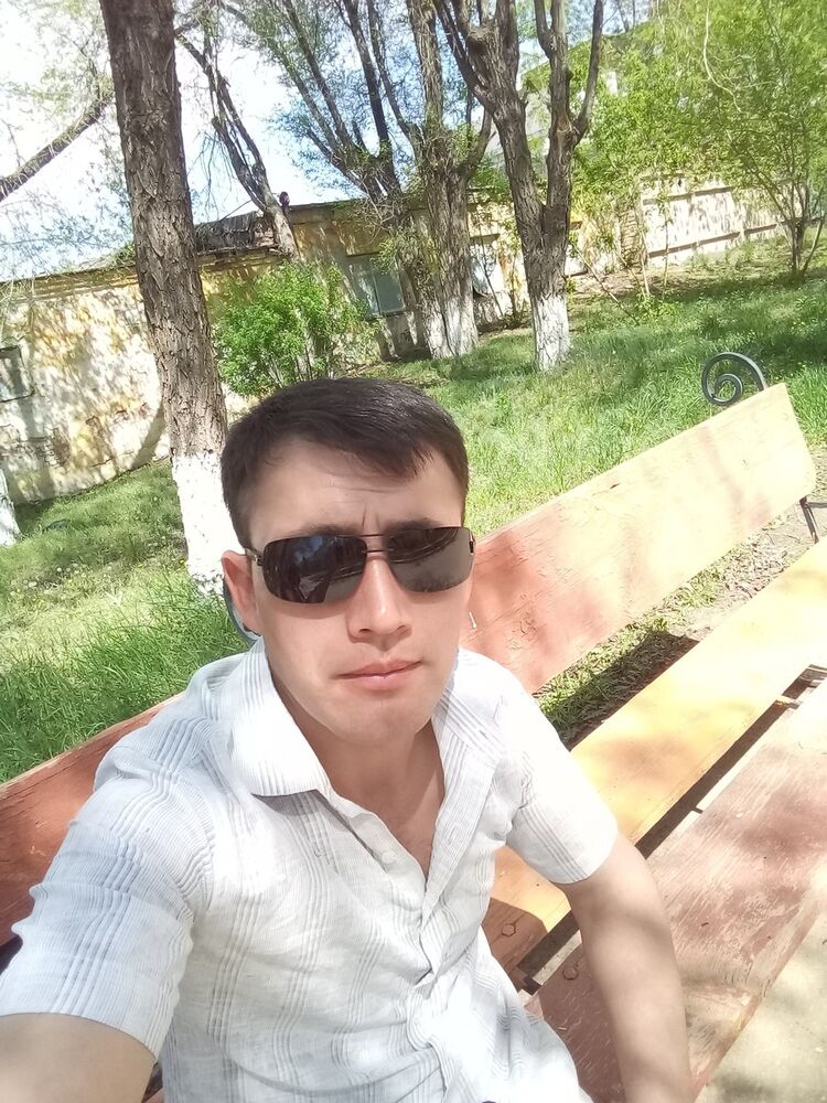  ,   Adham, 39 ,   ,   , c 
