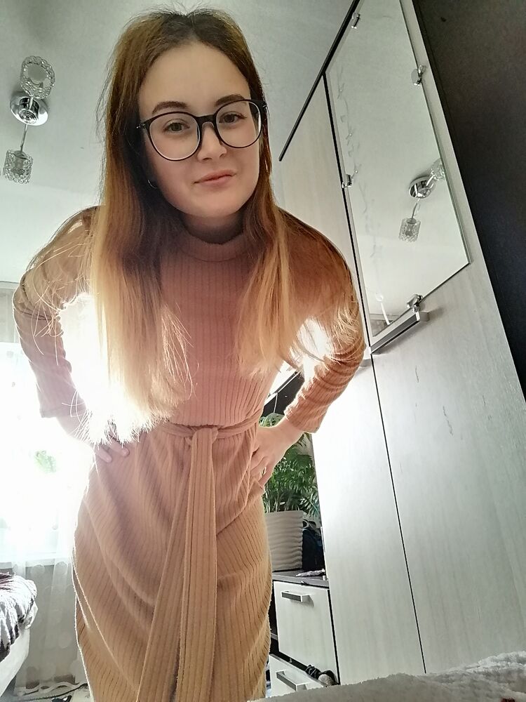  ,   Ksenia, 21 ,   ,   
