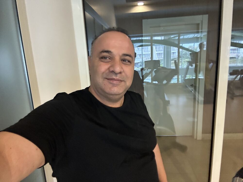  38531935  Mete, 40 ,    