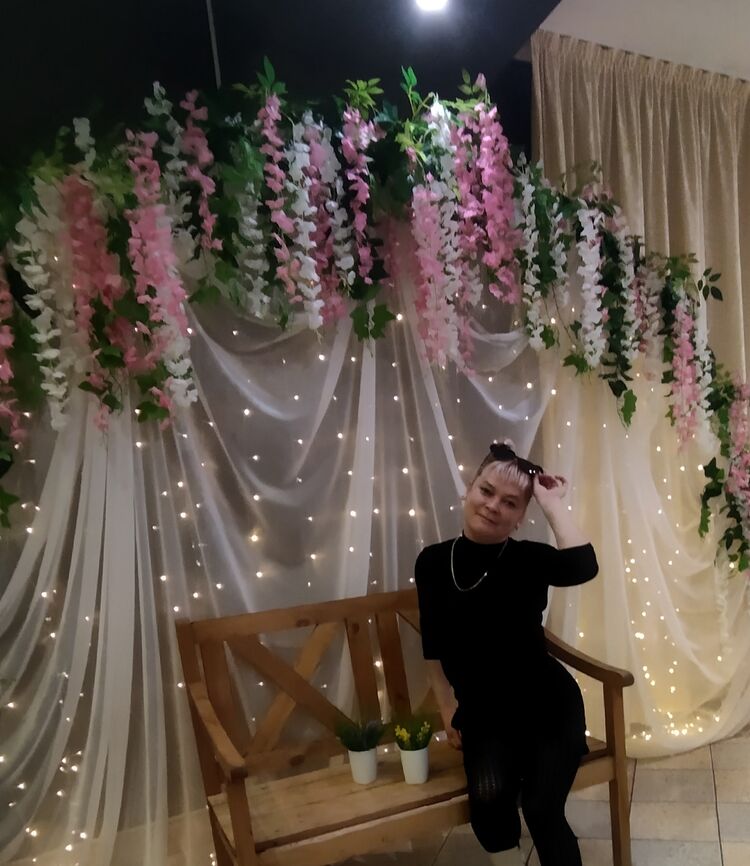  ,   Swetlana, 44 ,   ,   