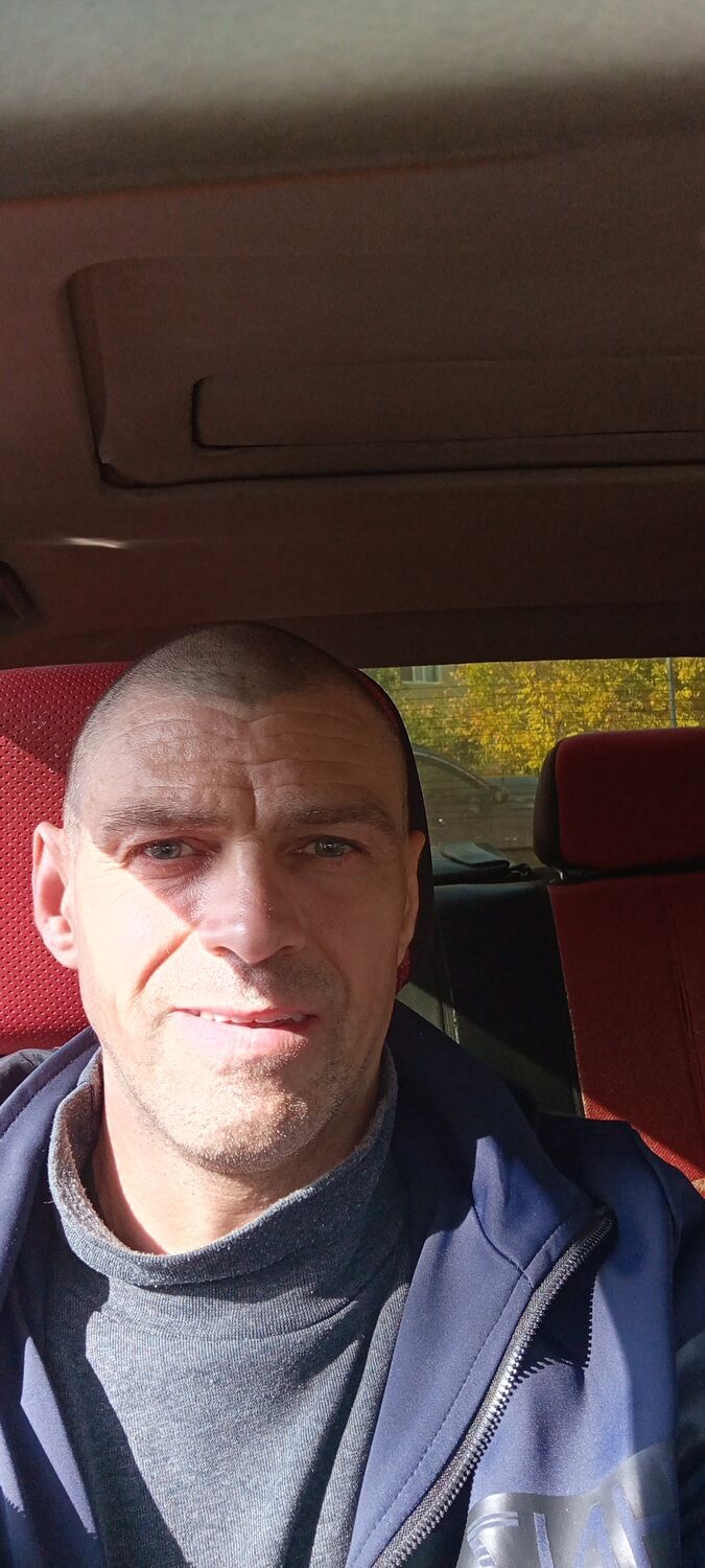  --,   , 42 ,     , c 