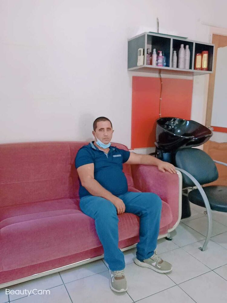  23621055  Emral, 52 ,    
