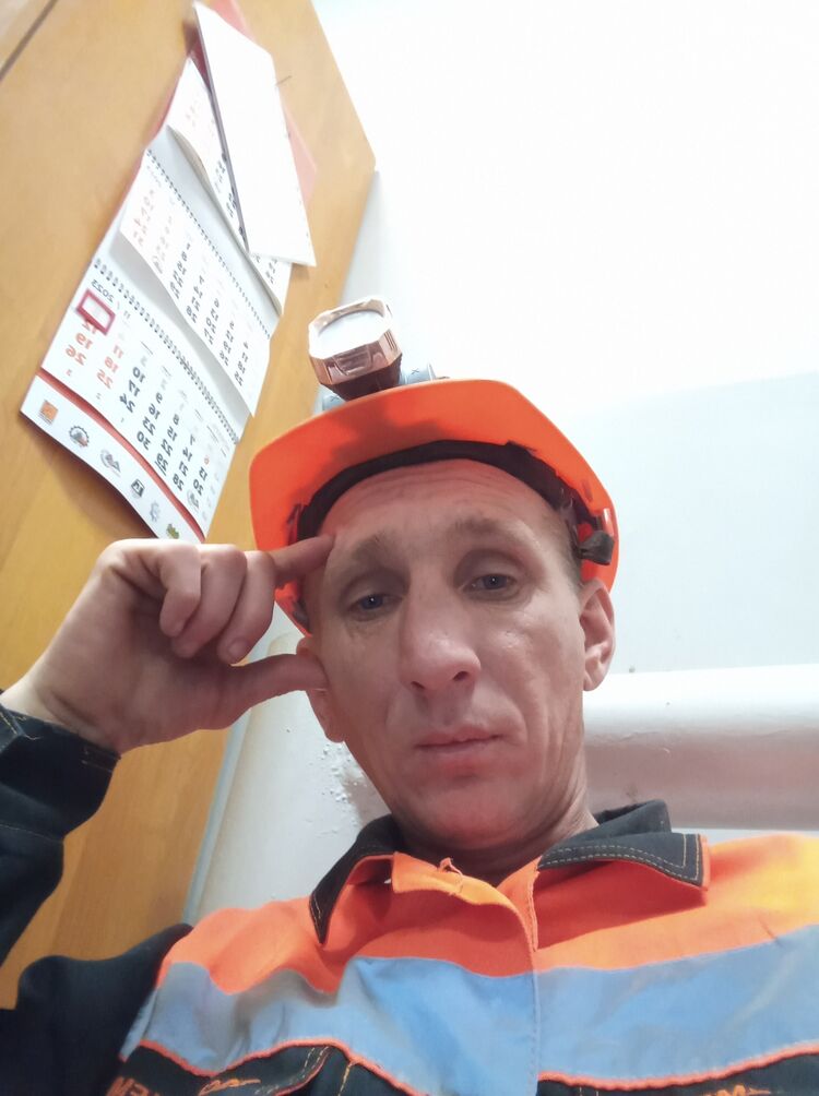  -,   , 37 ,   