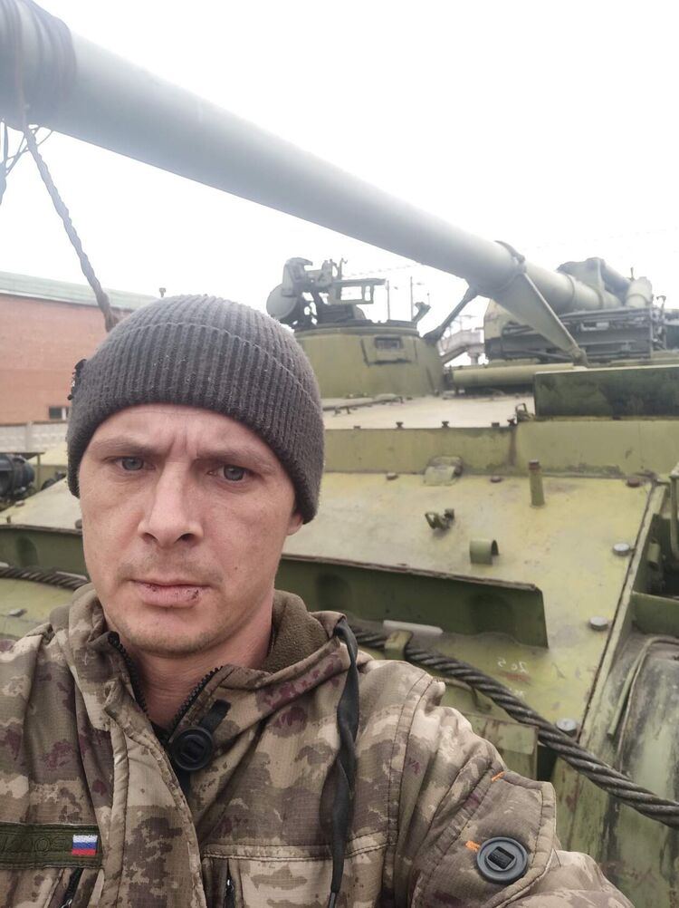  36261335  Oleg, 37 ,    