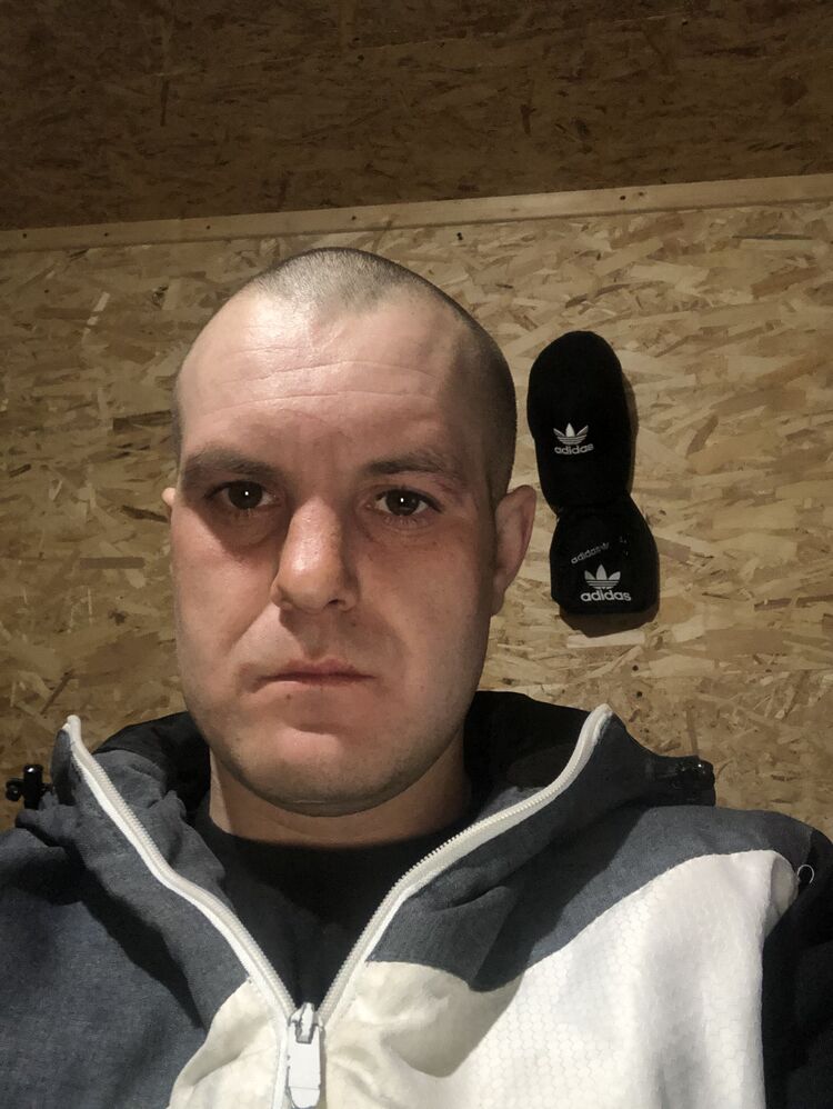  43828635  , 30 ,    