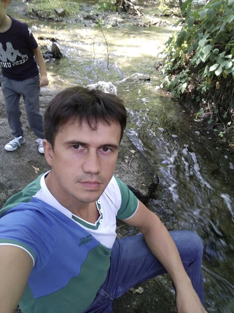  15516765  Serge, 38 ,    