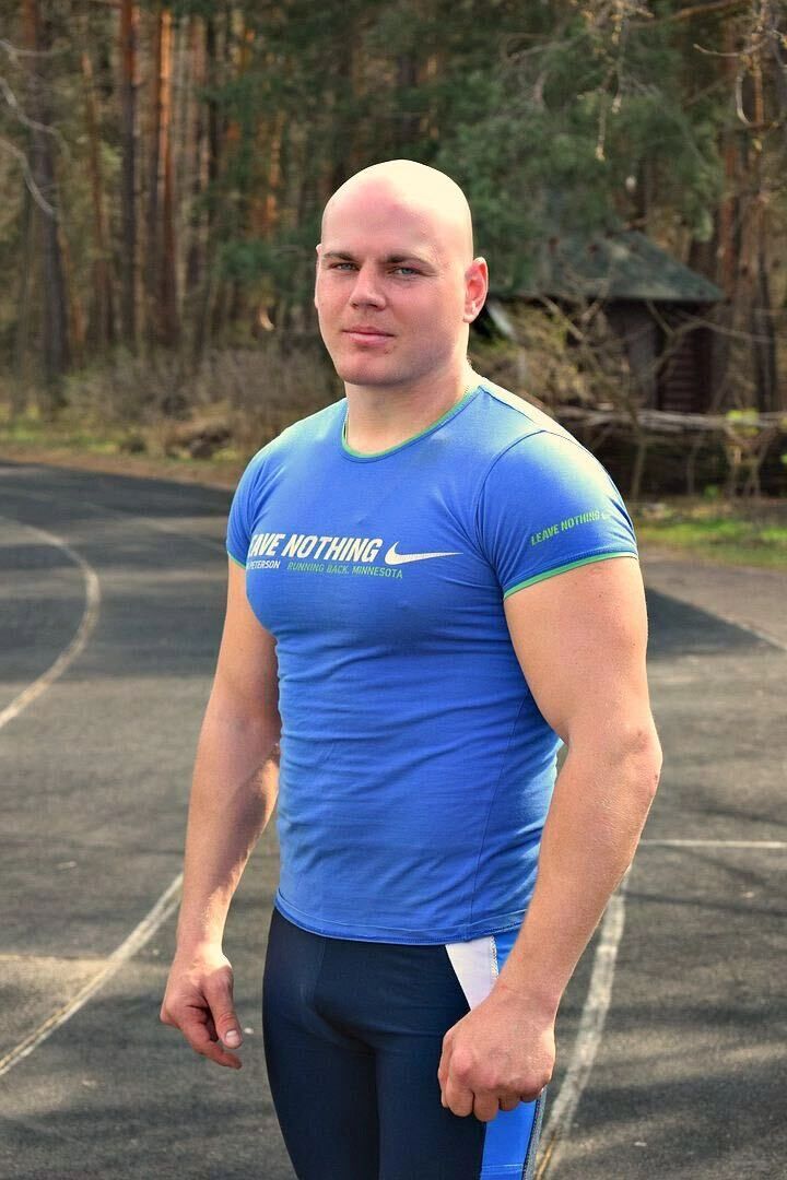  ,   Hennadii, 35 ,   ,   