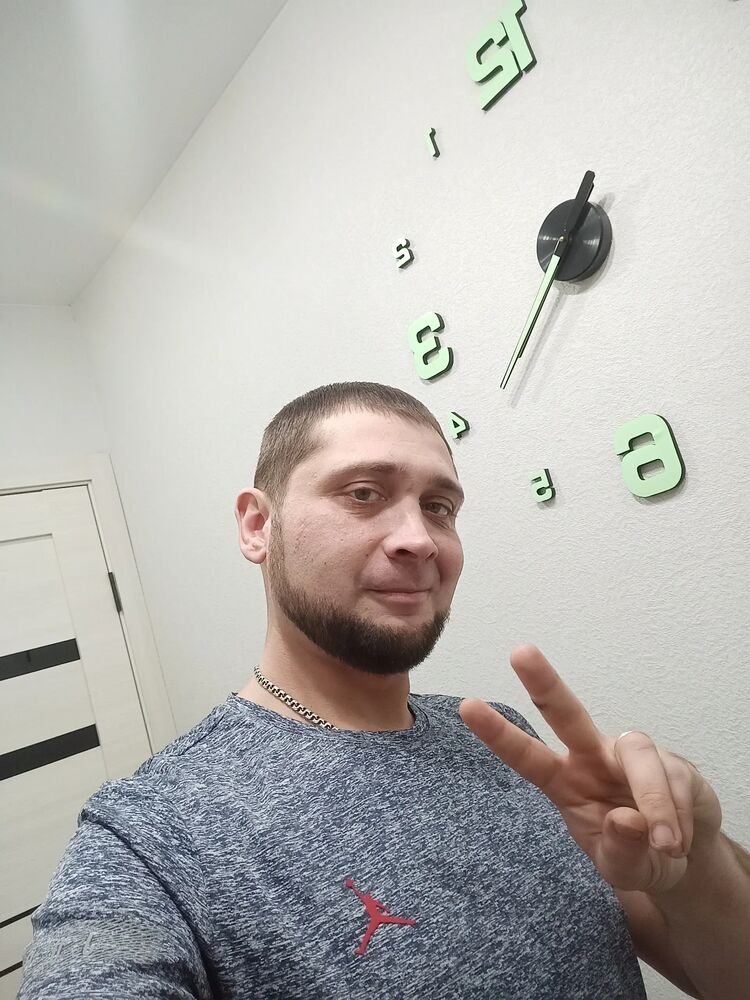  50303115  Oleg, 34 ,    