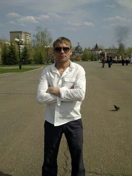  17312595  Maks, 42 ,    