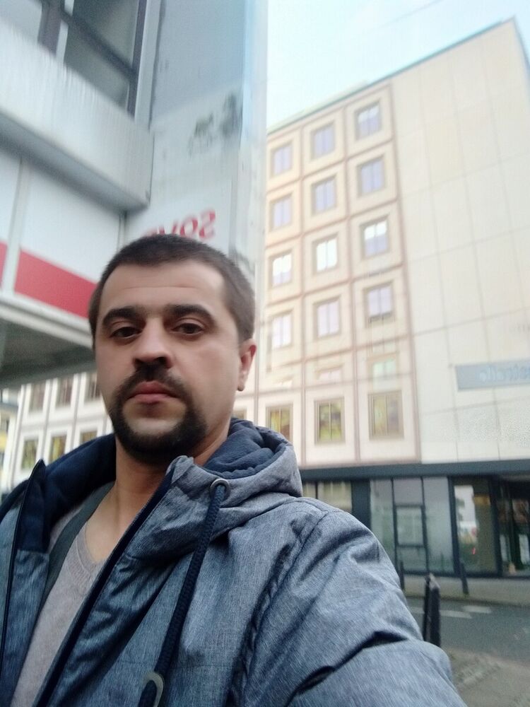  21816895  , 41 ,    