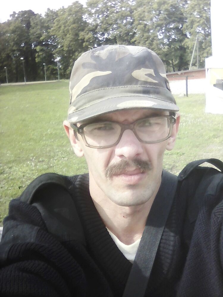  14210535  Ralfs, 48 ,    