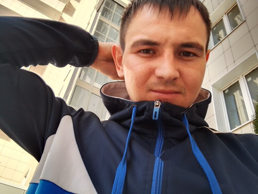  34095895  Dimitrii, 30 ,    