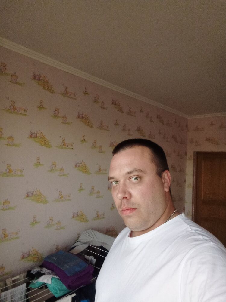  ,   Pol Finch, 38 ,   ,   