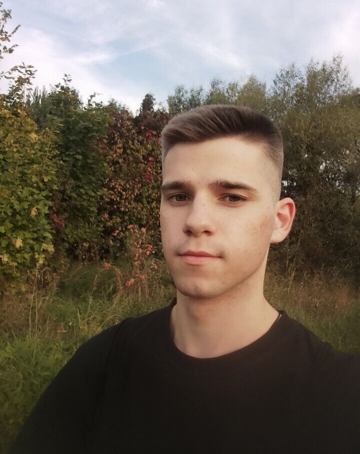  43321885  , 20 ,    