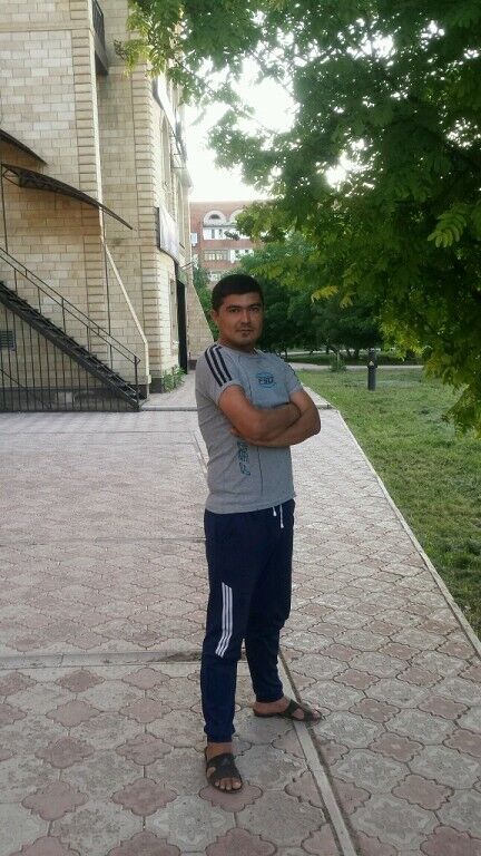  ,   Zhakhongir, 33 ,   ,   