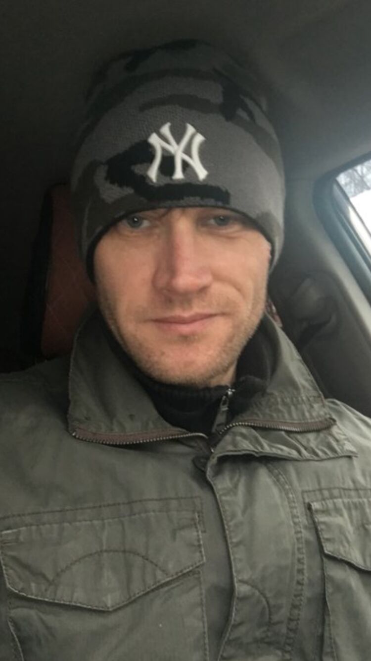  33992705  Vladimir, 42 ,    