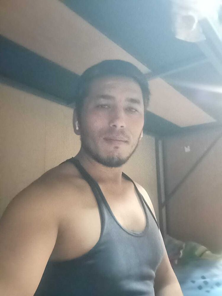  39684475  Hamidjon, 33 ,    