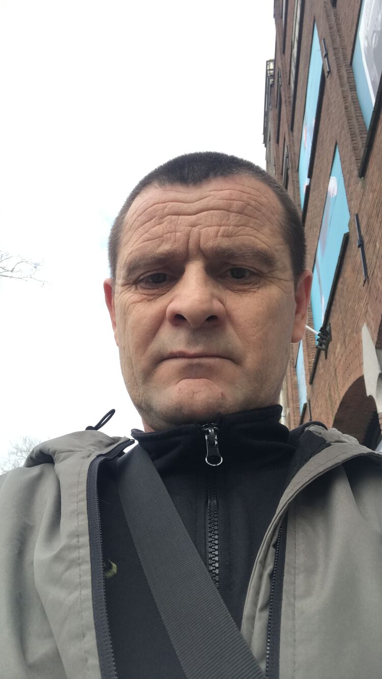  's-Graveland,   , 48 ,   ,   