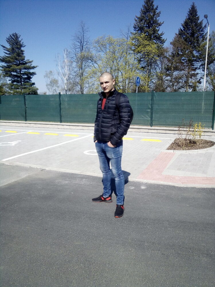  20868545  Mihai, 31 ,    Praha