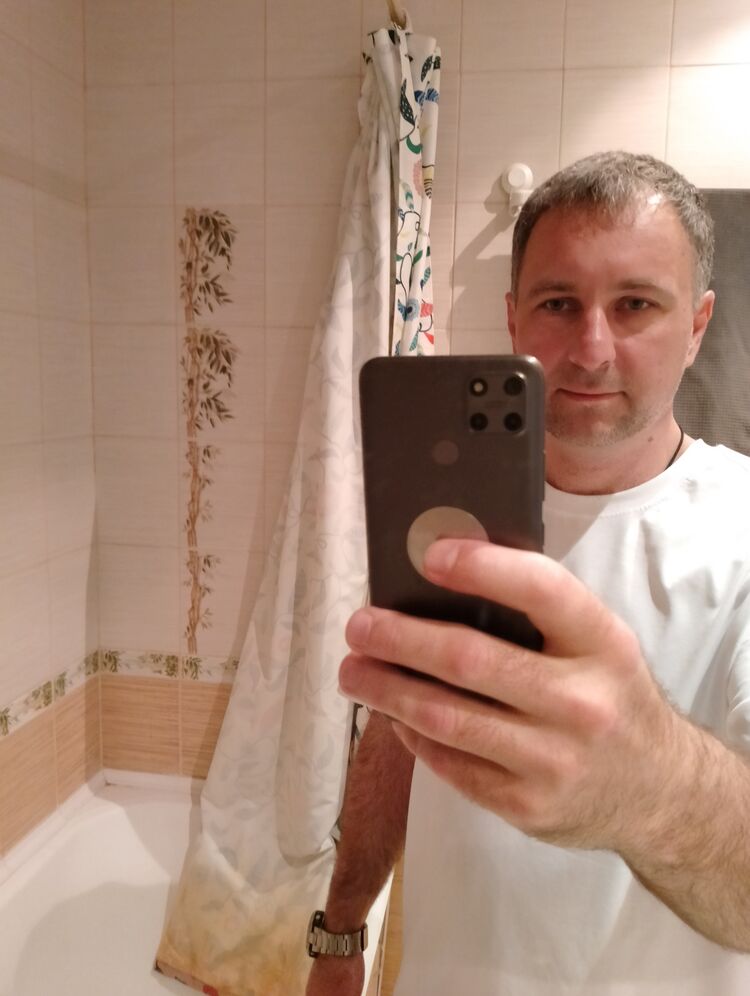  45035775  ALEX, 46 ,     