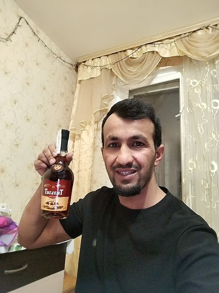  48116985  Ali, 31 ,    