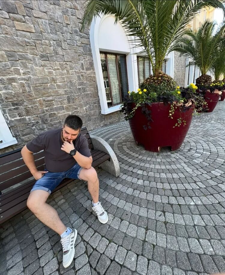  ,   , 28 ,   ,   