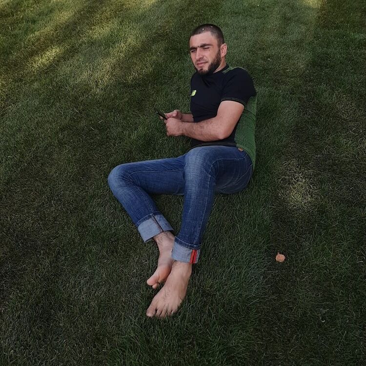  ,   Farid, 37 ,   ,   , c 